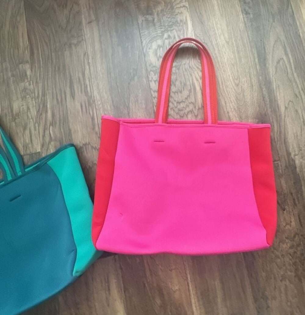 Summersalt The Perfect Neoprene Beach Tote Bag- Set of 2 - Picture 3 of 8